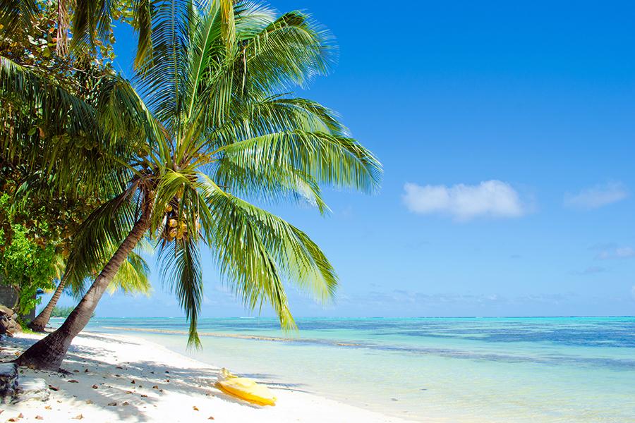 Stretch out on the beautiful beaches of Huahine | Travel Nation