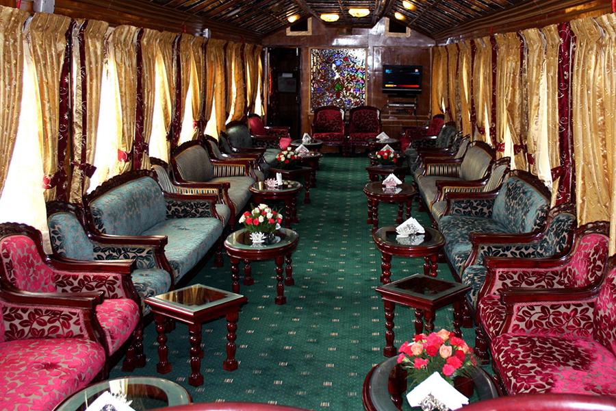 Palace on Wheels