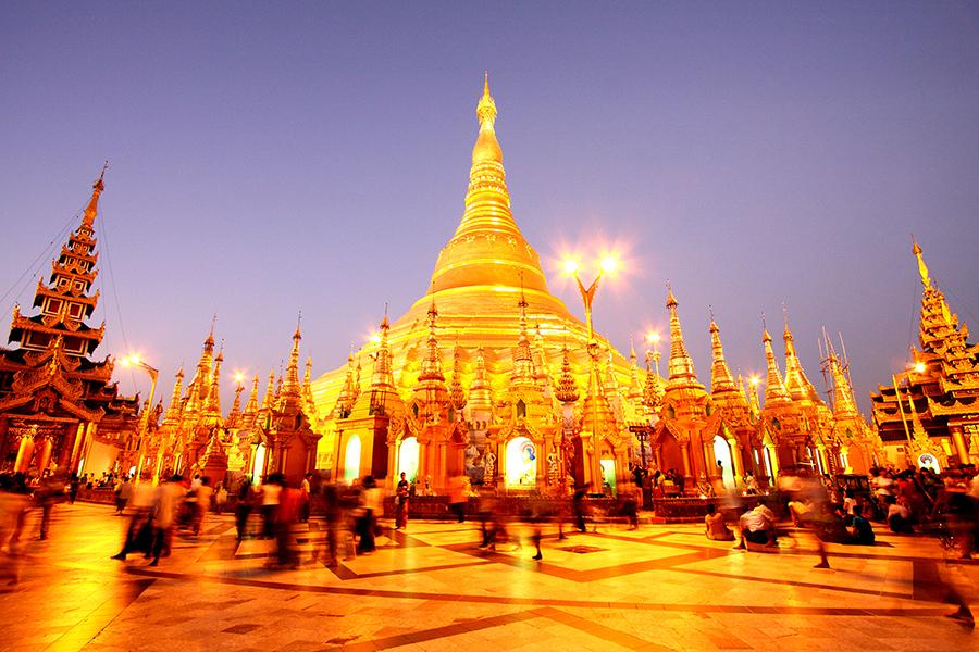 Shwedagon Pagoda, Yangon, Myanmar