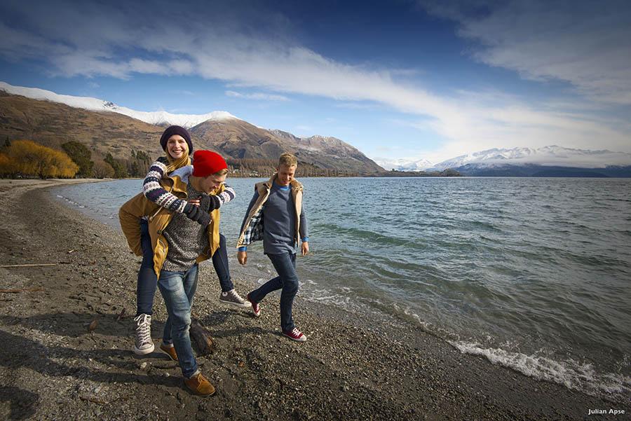 Take a slight detour to Lake Wanaka