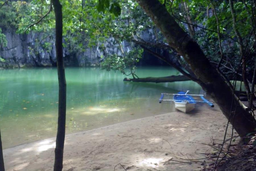 A local boat in the Philippines