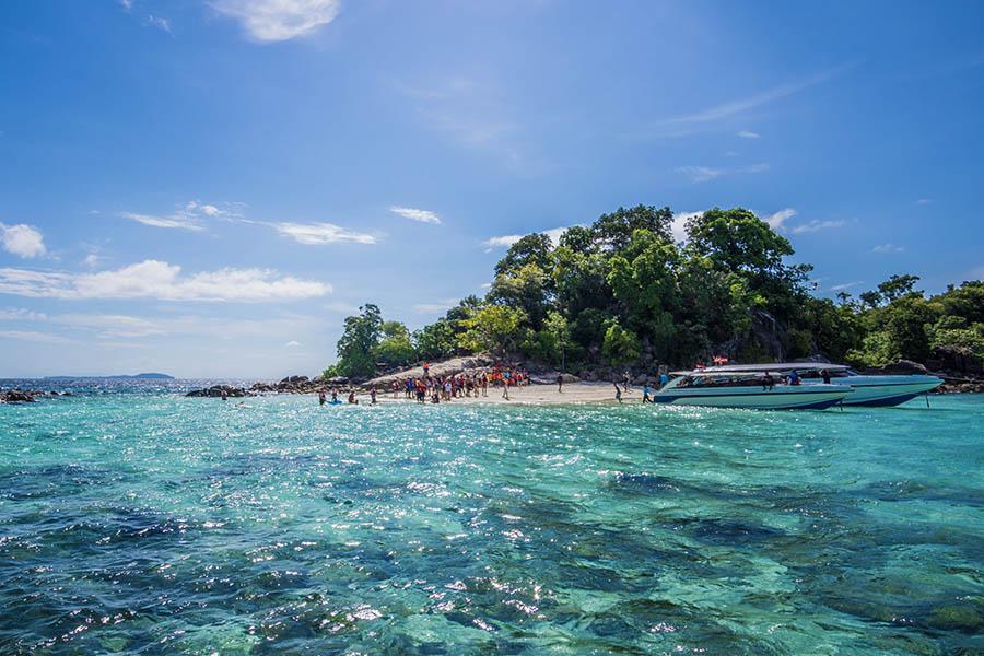 Approaching the islands in Ko Rok is breath-taking