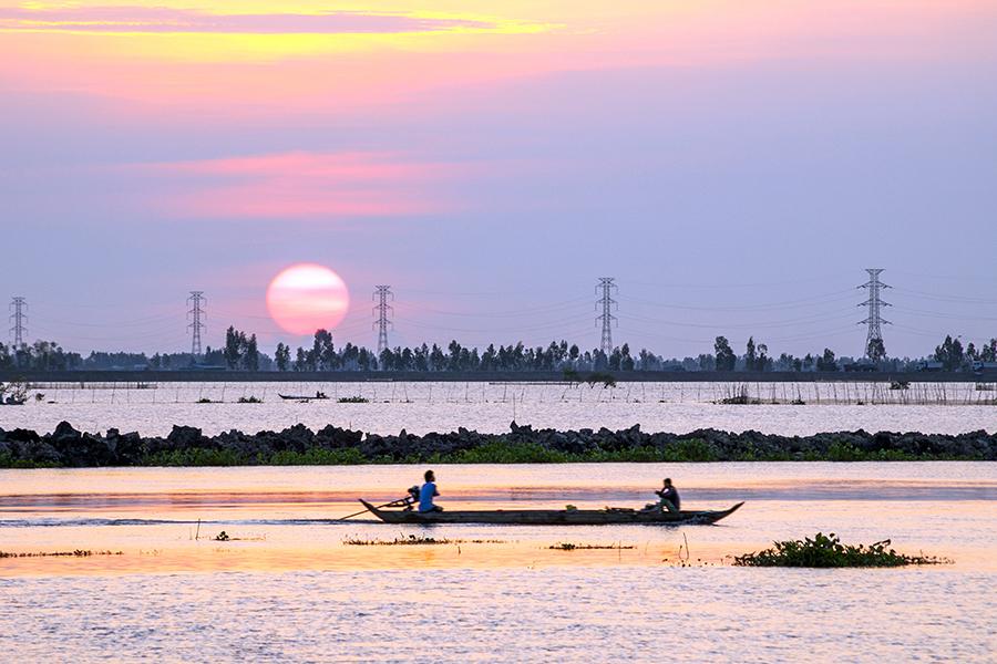 Relax and enjoy watching life on the river
