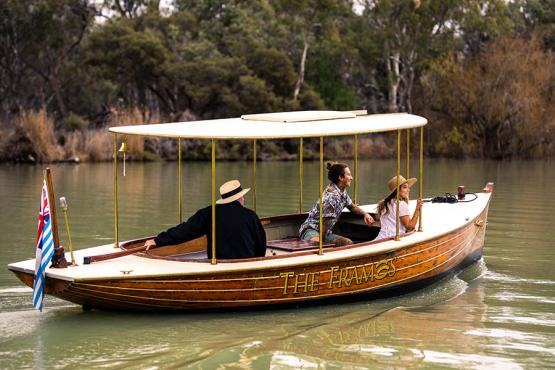 Take a sunset cruise on the Murray River at The Frames | Photo credit: South Australia Tourism Commission