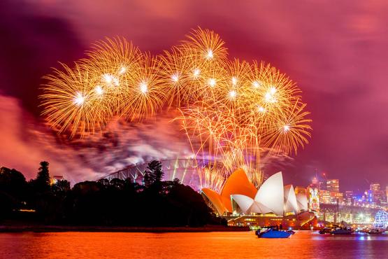 900x600-australia-sydney-new-years-eve-fireworks