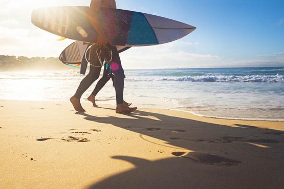 Watch the surfers on sunny Bondi Beach | Travel Nation