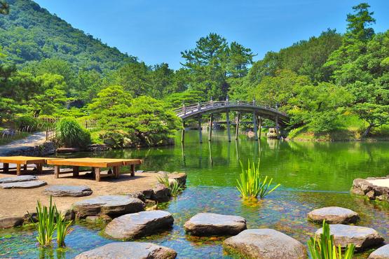 Visit beautiful Ritsurin Garden in Takamatsu | Travel Nation