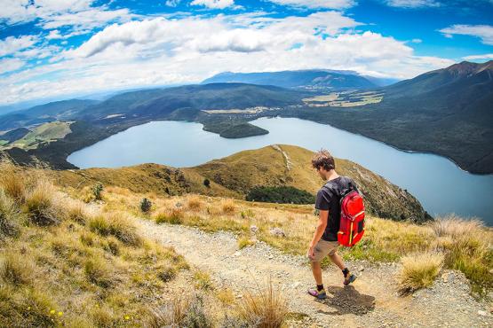 Explore the scenery of the Nelson Lakes | Travel Nation