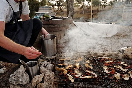 Tuck into fresh seafood in beautiful South Australia | Photo credit: South Australia Tourism Commission