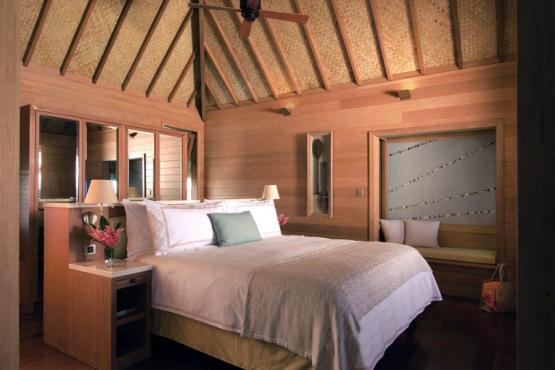 Four Seasons Resort Bora Bora - Premier Mountain View 